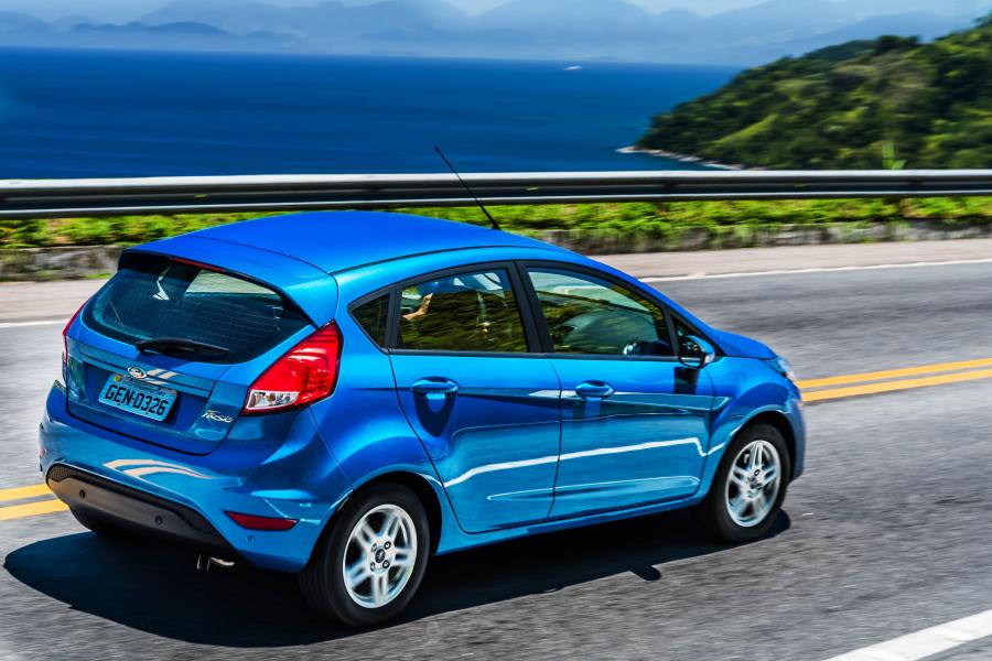  Ford Fiesta SEL 2017 года  (LA) (фото 9 из 17)